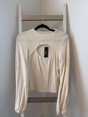 NWT Lulus Cream Cutout Sweater